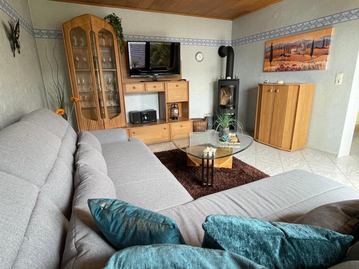 Ferienwohnung Hansen Beuren  エクステリア 写真